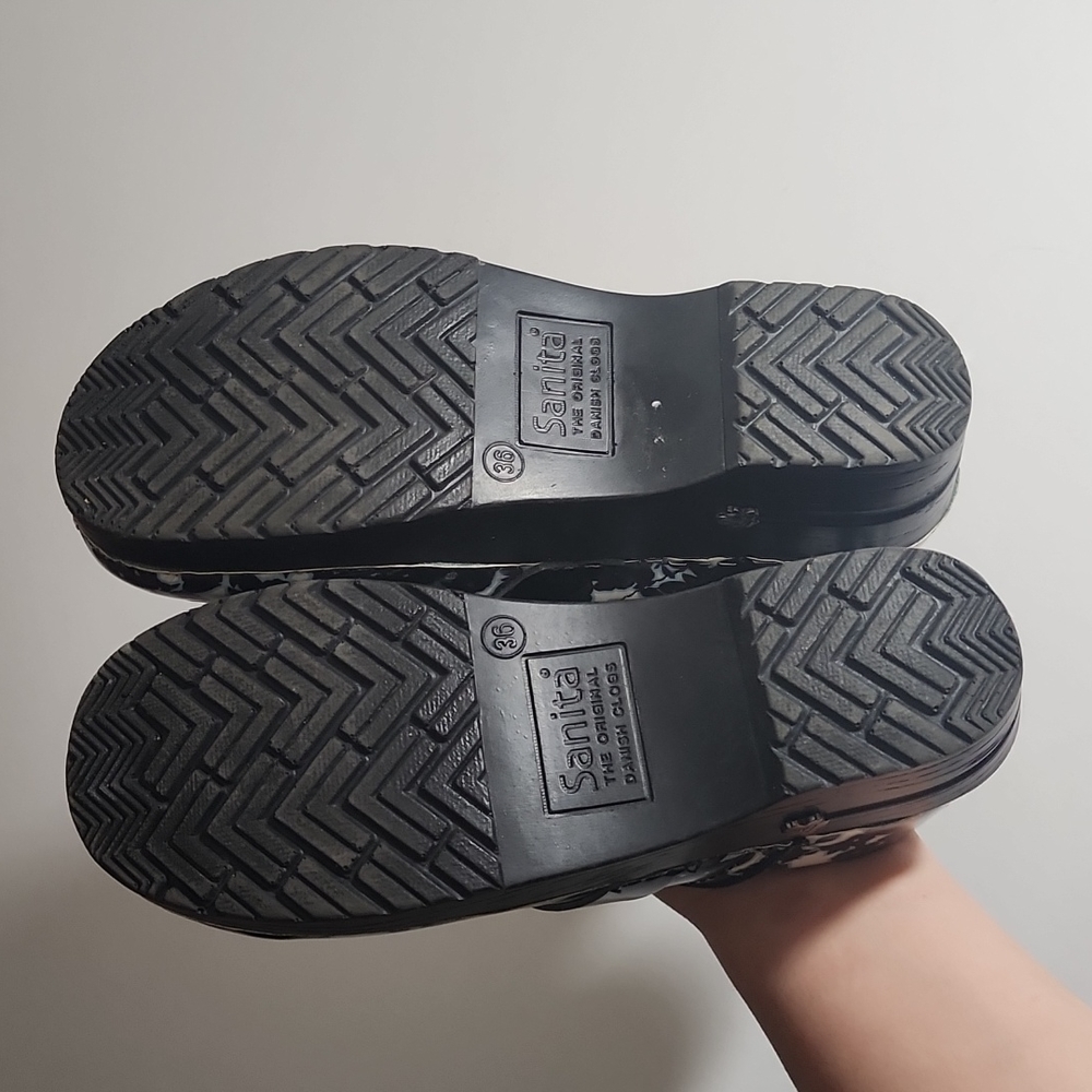 Sanita Clogs Koi Black and White - Picture 8 of 9